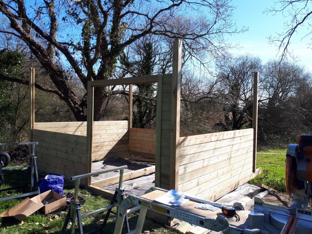 Assembler soi-même un abri de jardin en bois : Les étapes essentielles