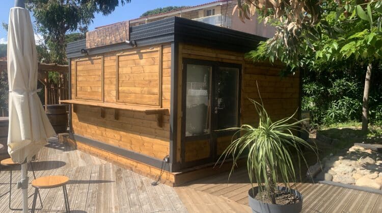 Personnaliser la couleur et la finition de l’abri de jardin ?